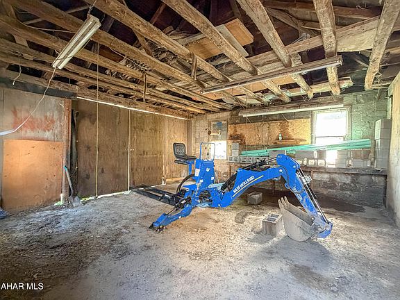 5th image of 711 Mosquito Hollow Rd