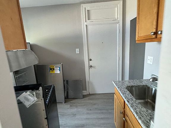 5th image of 1115 E 81st St #1127-2E