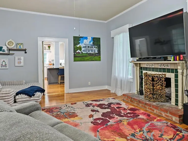 3222 College St — Photo 9