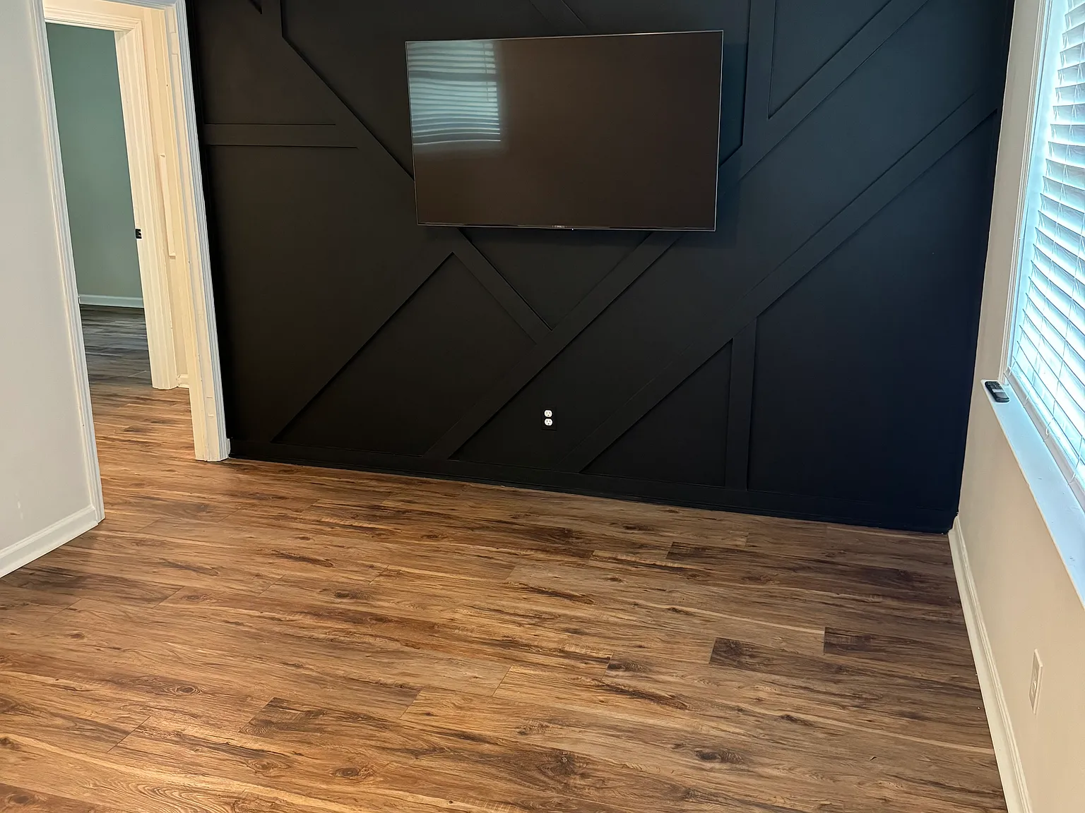 2 bed, 728 sqft, $1,400 — Photo 2