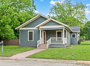 800 N Clements St, Gainesville, TX 76240