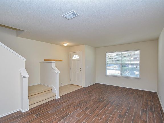 3rd image of 15022 Sugar Place Dr