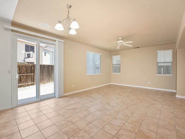 241 Picasso Cir — Photo 28