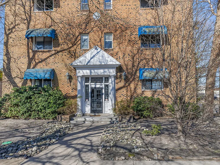 1915 Colonial Ave #6 — Photo 41