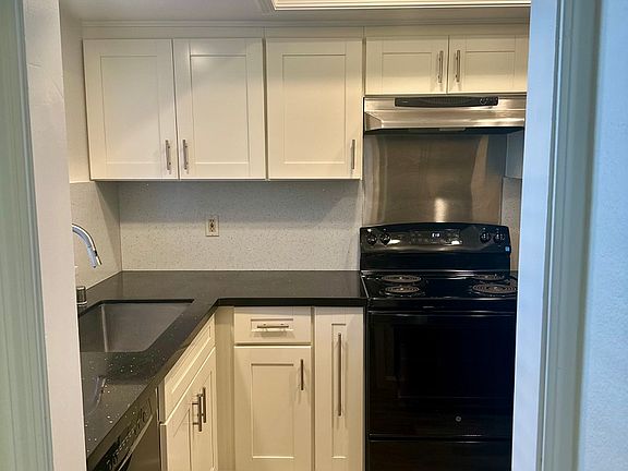 Entrance into Kitchen