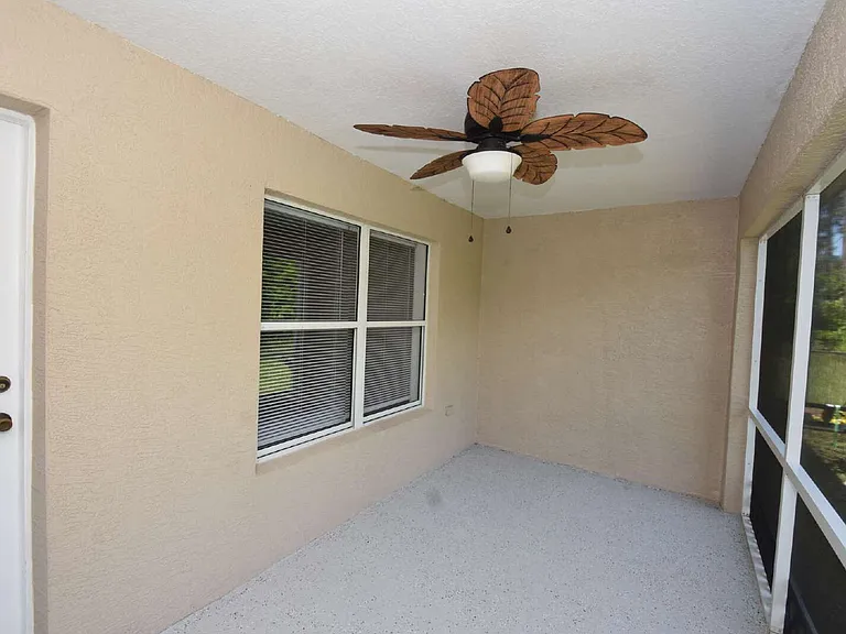 30 Eton Ln #B — Photo 18