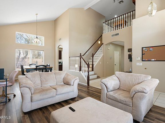 3rd image of 1254 W BROWNING Way