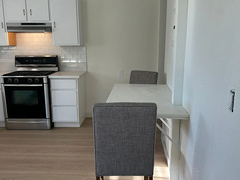 13613 Ardis Ave #1 — Photo 10