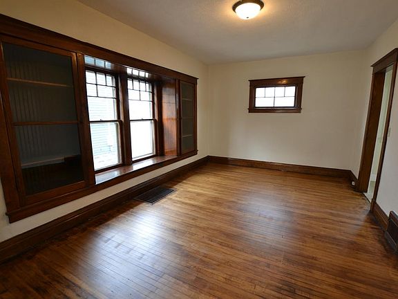 4th image of 505 Park Dr