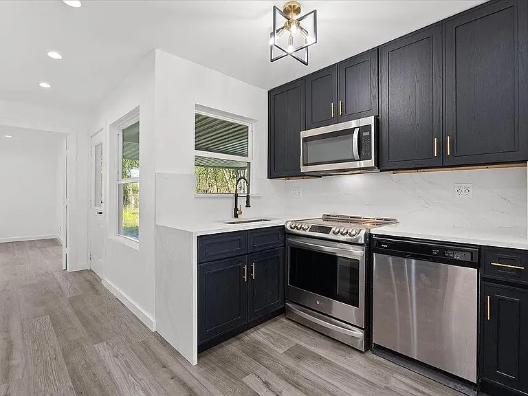 4516 Werner St — Photo 16