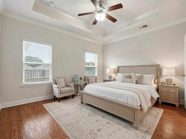 292 Marsh Lndg S, Freeport, FL 32439