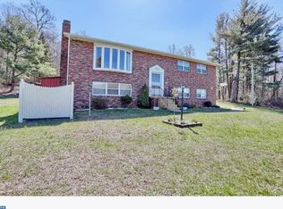 2859 Pricetown Rd, Temple, PA 19560