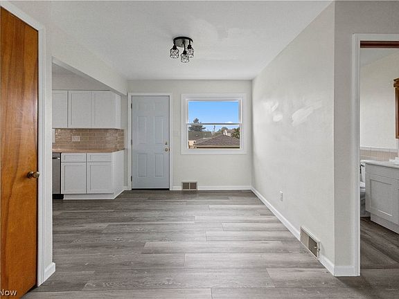 4th image of 107 Clearview Ave
