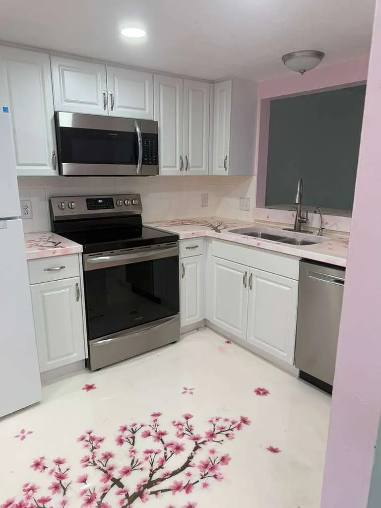 2 bed, 1000 sqft, $1,799 — Photo 1