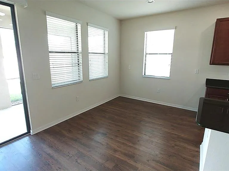 7013 Island Queen Ct — Photo 3