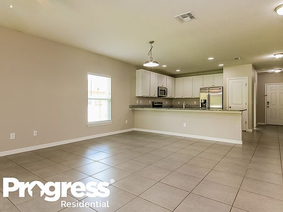 5th image of 117 Talavera Ln