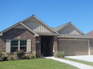 704 Glenmore St., Victoria, TX 77904