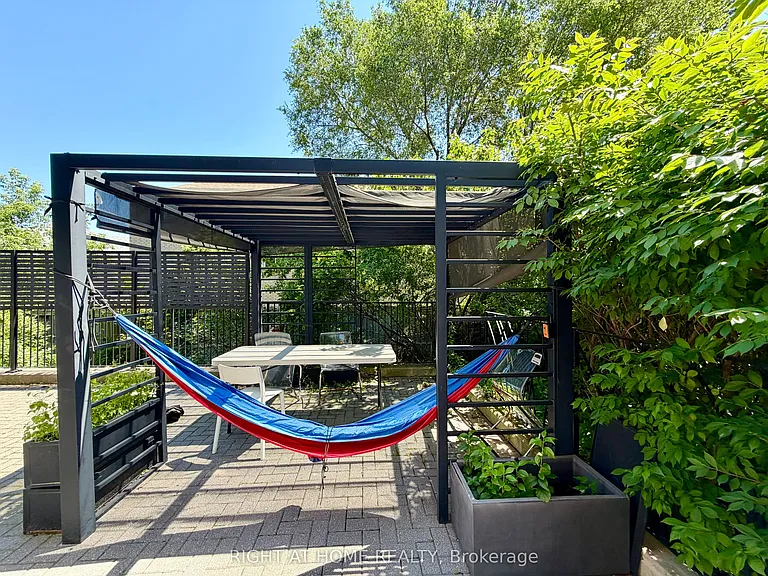 15 Valhalla Inn Rd #1 — Photo 4