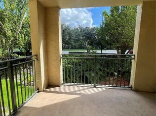2451 Centergate Dr APT 207, Hollywood, FL 33025