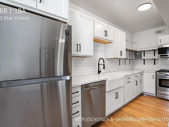 3rd image of 1424 N Pennsylvania St