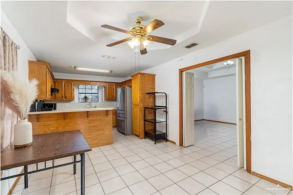 Building Photo - 2806 Ivy Ave