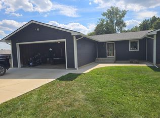 983 Moore Rd, Quincy, MI 49082