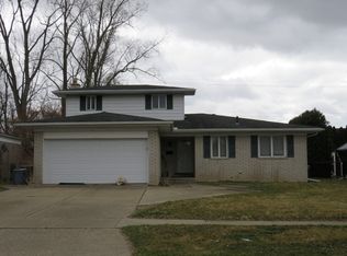 12224 El Camino Dr, Sterling Heights, MI
