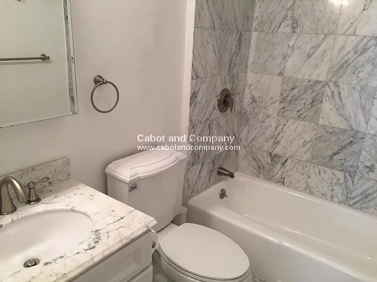 185 Beacon St #4R — Photo 6