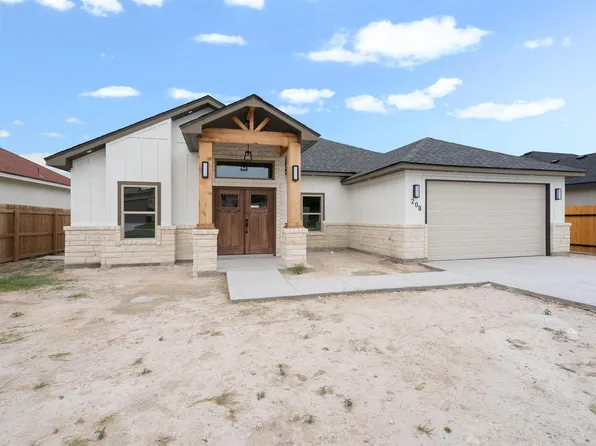 208 Jesus Flores Dr, Del Rio, TX 78840