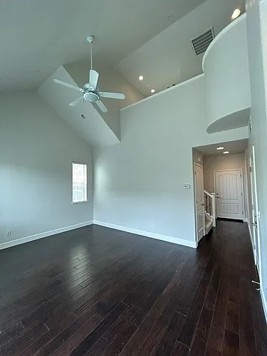 6 Ghirardi Pl Photo 1