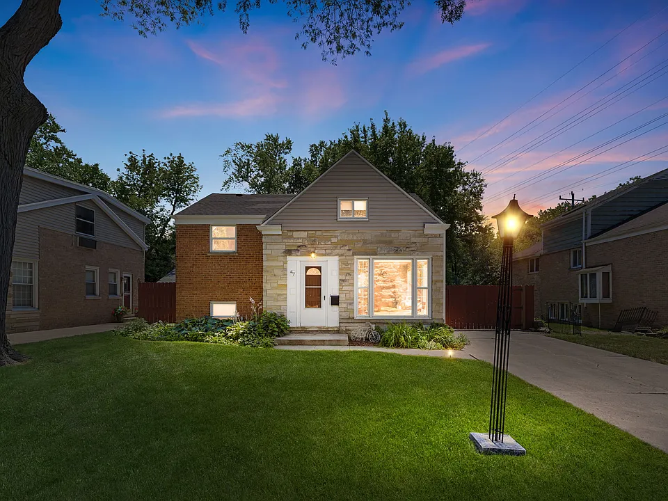 47 Hackberry Ln
