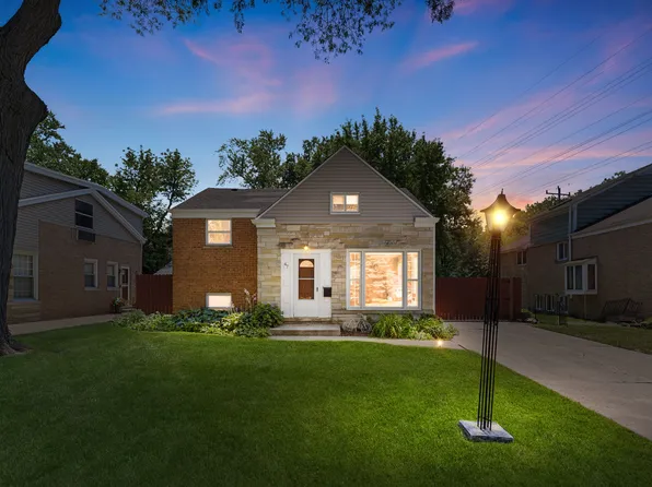 47 Hackberry Ln, Glenview, IL 60025