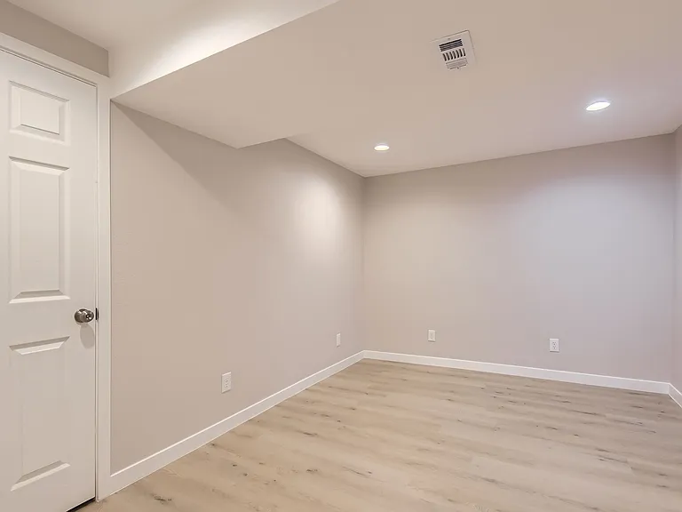 8097 E Lehigh Dr — Photo 8