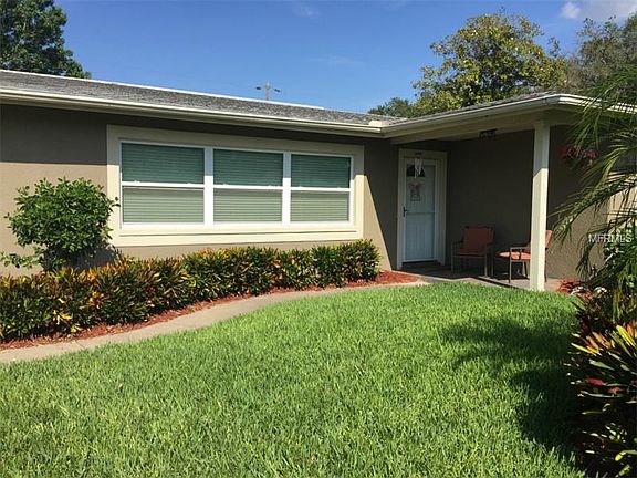4th image of 551 Hillcrest Dr