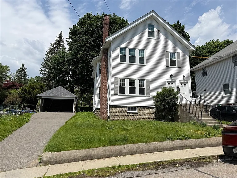 12 Amherst Rd #0 — Photo 2