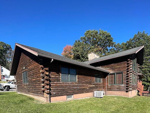 5th image of 1120 Windfall Rd