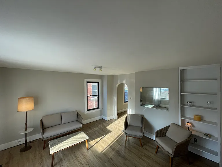 408 Washington St — Photo 12