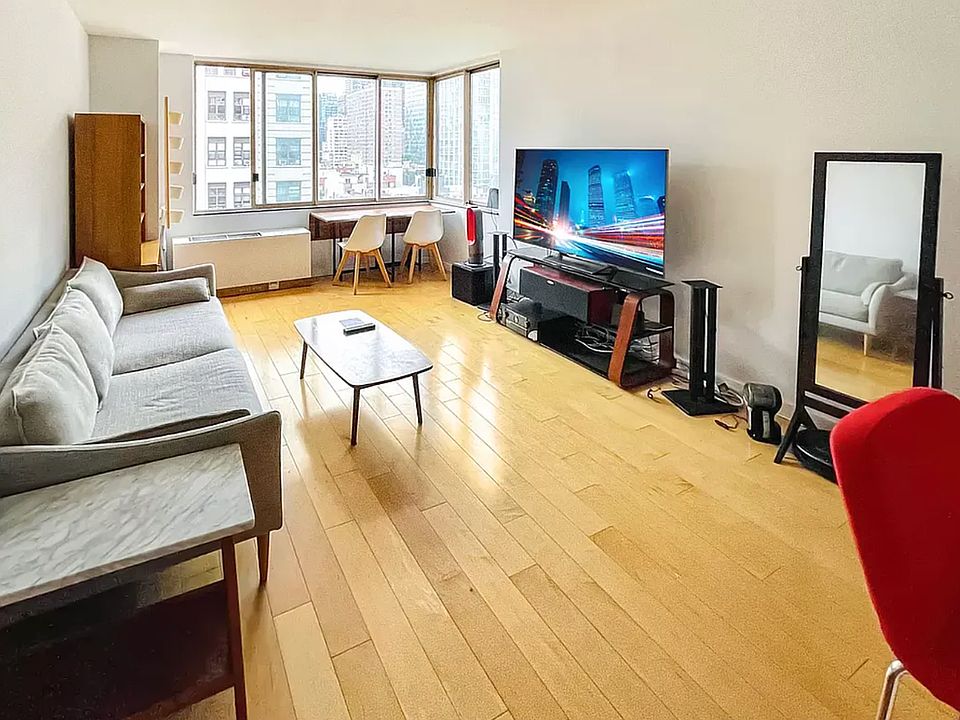1st image of 350 W 50th St APT 12H