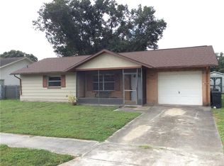 7840 Castle Dr, New Port Richey, FL 34653