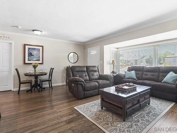 3rd image of 3915 Loma Alta Dr