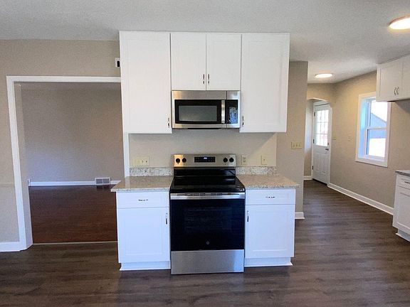 5th image of 820 14th Ave S
