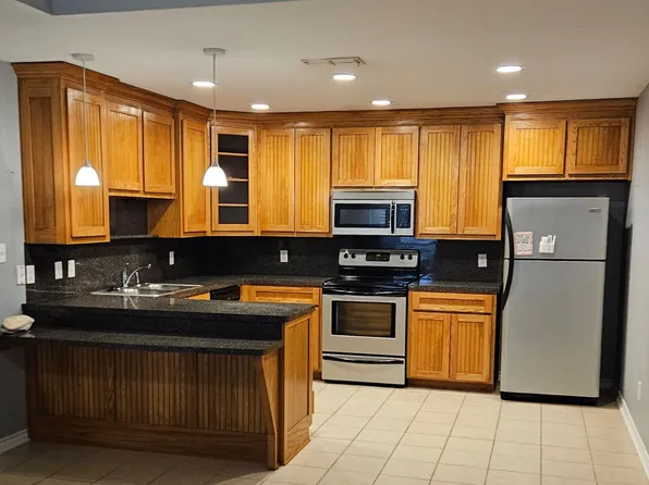 1130 E Ohio St, Van, TX 75790