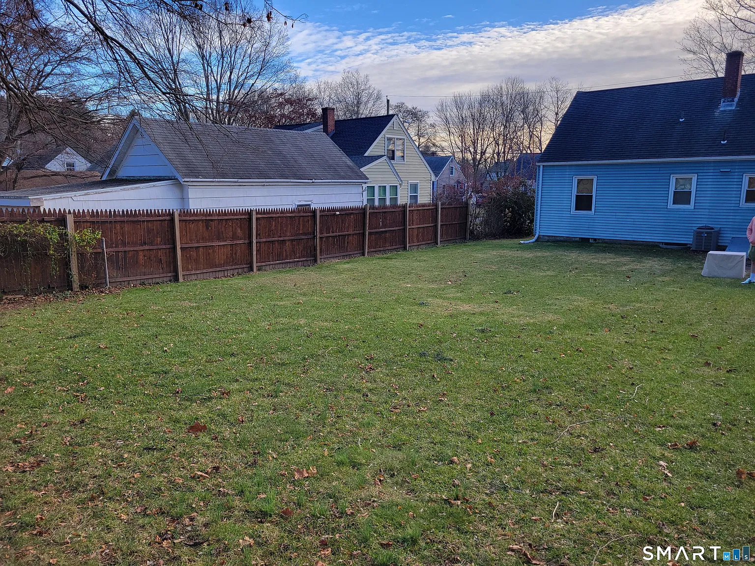 3 bed, 1.0 bath, 1075 sqft, $2,800 — Photo 4