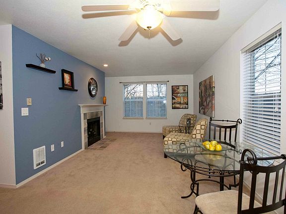4th image of 2720 118th Ave SE APT 202