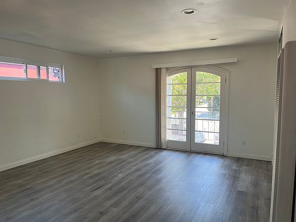 4th image of 3663 Newton St