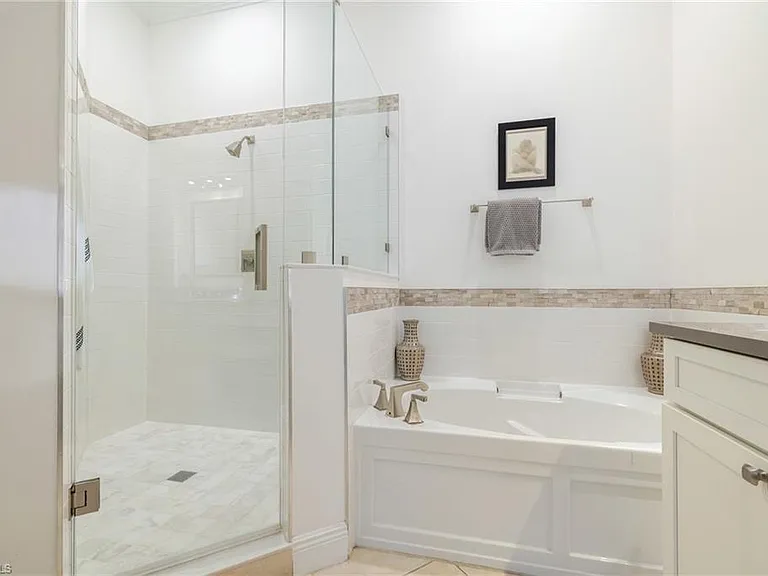 6871 Sterling Greens Dr #202 — Photo 32