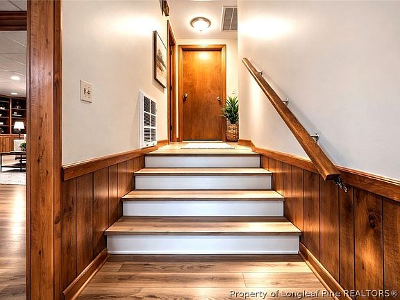 4th image of 567 Johns Rd