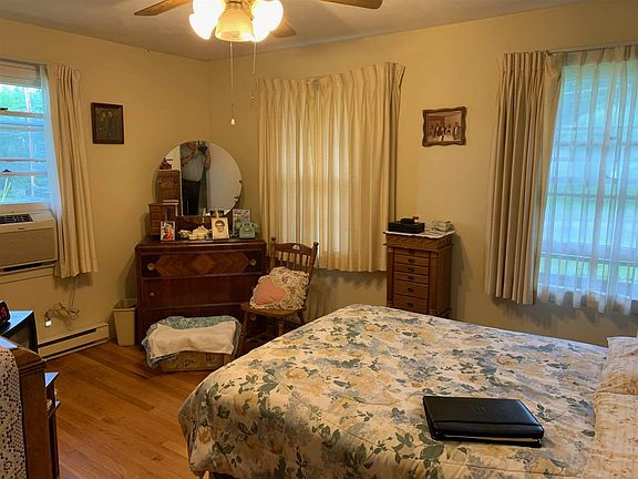 5th image of 57 Clarkson Ave