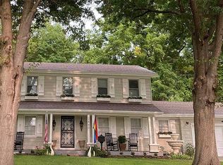 2840 S Barnes Ave, Springfield, MO 65804