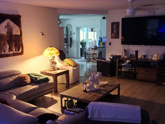 3rd image of 4540 SW 26th Ter